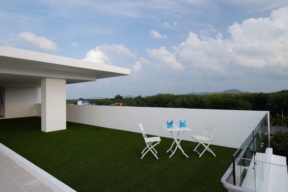 Modern Thai Suites 푸껫 외부 사진