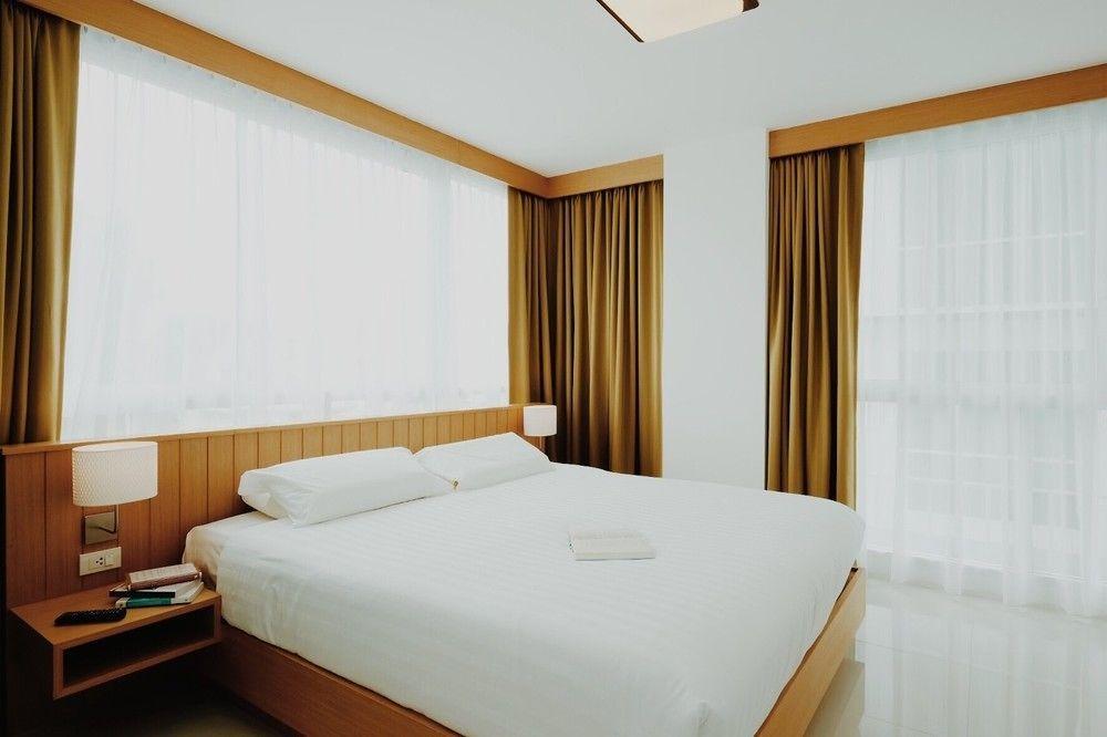 Modern Thai Suites 푸껫 외부 사진